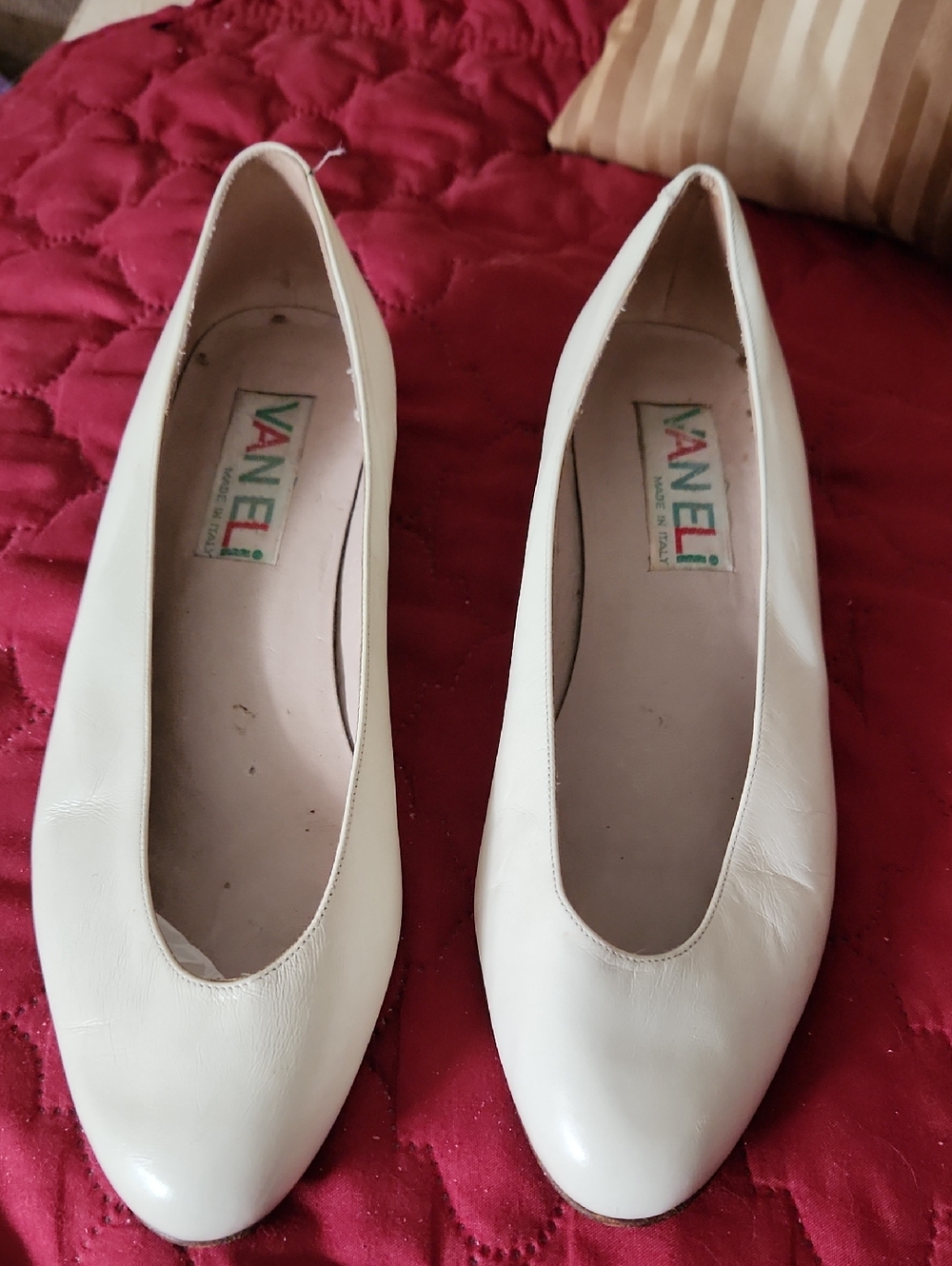 Van Eli Italian Made Flats